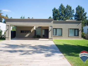 CASA  6 AMBIENTES EN VENTA EL PRINCIPADO CANNING