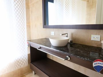 CASA  6 AMBIENTES EN VENTA EL PRINCIPADO CANNING