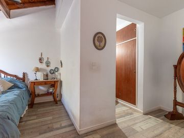 VENTA CASA 6 AMBIENTES CON JARDÍN PILETA Y GARAGE