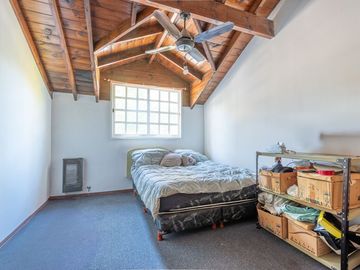 VENTA CASA 6 AMBIENTES CON JARDÍN PILETA Y GARAGE