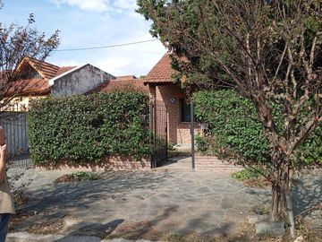VENTA CASA 4 AMBIENTES POLVORINES - APTA CREDITO