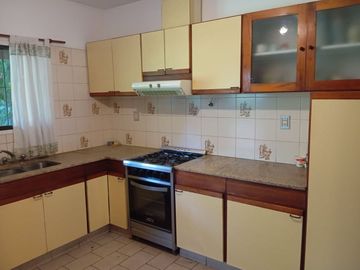 VENTA CASA 4 AMBIENTES POLVORINES - APTA CREDITO
