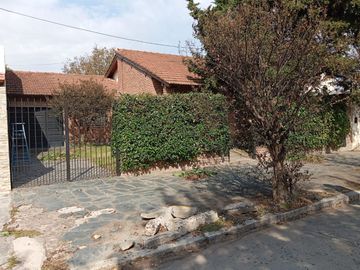 VENTA CASA 4 AMBIENTES POLVORINES - APTA CREDITO