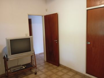VENTA CASA 4 AMBIENTES POLVORINES - APTA CREDITO