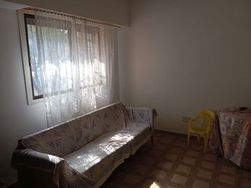 VENTA CASA 4 AMBIENTES POLVORINES - APTA CREDITO