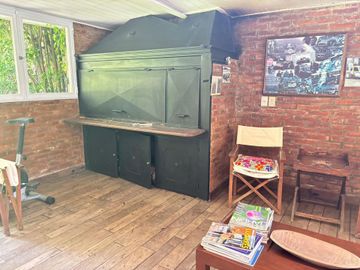 Venta casa 4 amb con parque y pileta B° El Cortijo