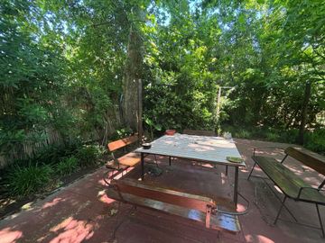 Venta casa 4 amb con parque y pileta B° El Cortijo