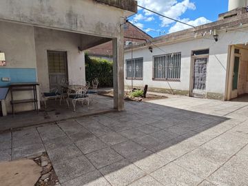 CASA 4AMB CON PATIO, GARAGE FINANCIA-PERMUTA
