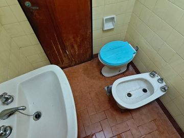 CASA 4AMB CON PATIO, GARAGE FINANCIA-PERMUTA