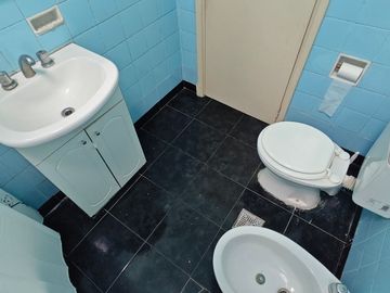 CASA 4AMB CON PATIO, GARAGE FINANCIA-PERMUTA