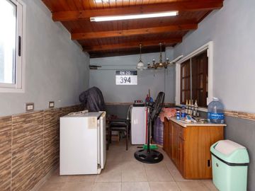 Venta permuta villa bosch 4 ambientes con cochera