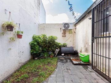 Venta permuta villa bosch 4 ambientes con cochera