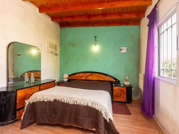 Venta permuta villa bosch 4 ambientes con cochera