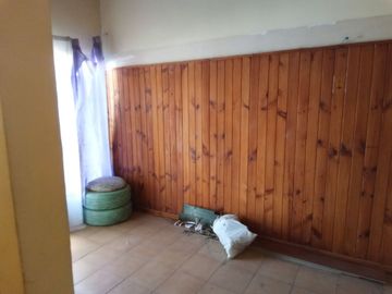 Casa Banfield Oeste 3 ambientes Patio y  Jardin