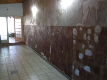 Casa Banfield Oeste 3 ambientes Patio y  Jardin