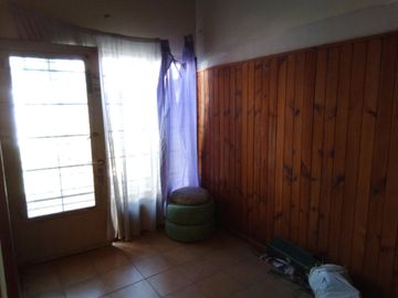 Casa Banfield Oeste 3 ambientes Patio y  Jardin