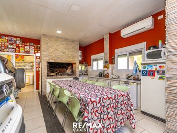 Excelente Casa en venta Centro
