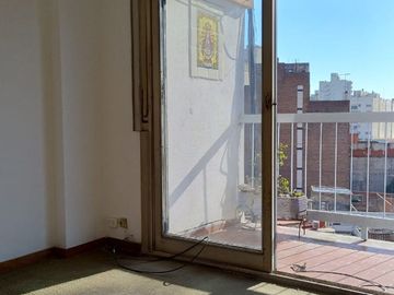 Venta Dpto 2 ambientes con balcón y lavadero