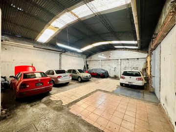 VENTA CASA 5 AMBIENTES EZPELETA CON COCHERAS