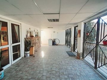 HERMOSA CASA A LA VENTA EN GUAYMALLÉN