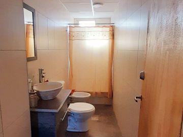 HERMOSA CASA A LA VENTA EN GUAYMALLÉN