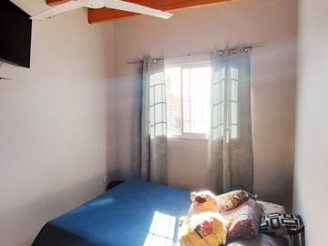 HERMOSA CASA A LA VENTA EN GUAYMALLÉN