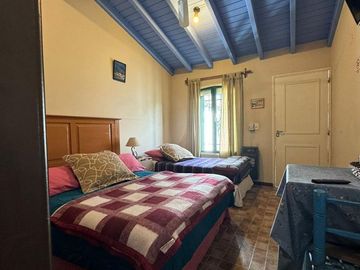 CASA COLONIAL MULTIFUNCION CON REFORMAS DE NIVEL