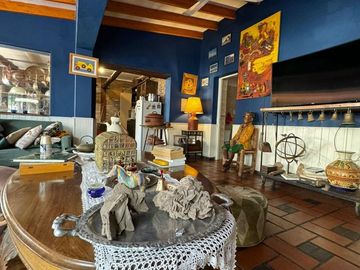 CASA COLONIAL MULTIFUNCION CON REFORMAS DE NIVEL