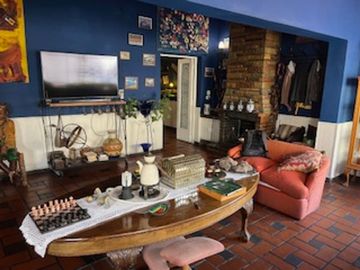 CASA COLONIAL MULTIFUNCION CON REFORMAS DE NIVEL