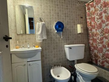 CASA COLONIAL MULTIFUNCION CON REFORMAS DE NIVEL