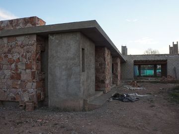 Vistalba. Las Praderas Excepcional casa a terminar