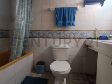 En Venta linda casa junto al Megamaxi de la 6 de Diciembre