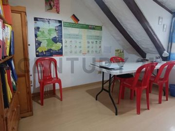 En Venta linda casa junto al Megamaxi de la 6 de Diciembre