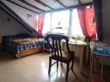 En Venta linda casa junto al Megamaxi de la 6 de Diciembre