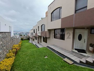 Vendo casa en San Fernando, de 4 dormitorios.