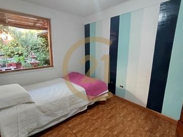 Se Vende Casa, cercana a Mall Plaza Tobalaba