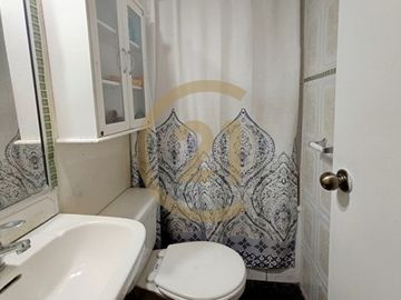 Se Vende Casa, cercana a Mall Plaza Tobalaba