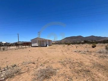 Se vende terreno con cabaña en Tambillos
