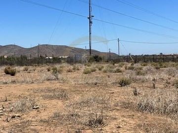 Se vende terreno con cabaña en Tambillos