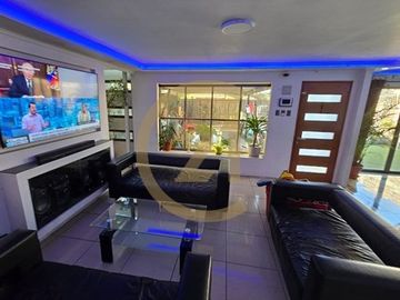 Venta céntrica casa en Villa Alemana