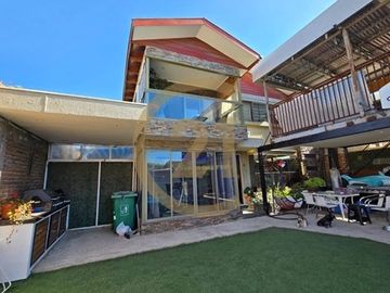 Venta céntrica casa en Villa Alemana