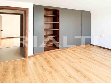 Amplia Casa de 140 m² en Urbanización Armenia 2, Sector de Alta Plusvalía