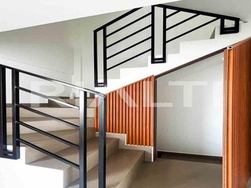 Amplia Casa de 140 m² en Urbanización Armenia 2, Sector de Alta Plusvalía