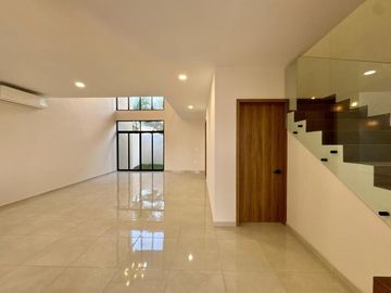 Casa en VENTA en Lomas del dorado