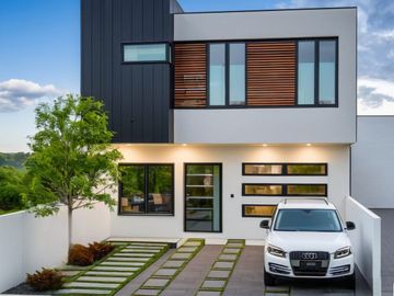 CASA EN VENTA con recamara en planta baja Fraccionamiento LOMAS DEL DORADO
