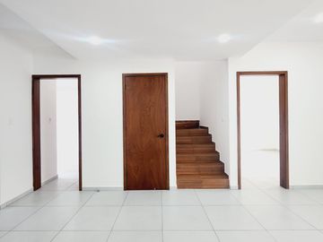 CASA EN VENTA con recamara en planta baja Fraccionamiento LOMAS DEL DORADO