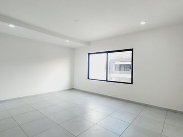 CASA EN VENTA con recamara en planta baja Fraccionamiento LOMAS DEL DORADO