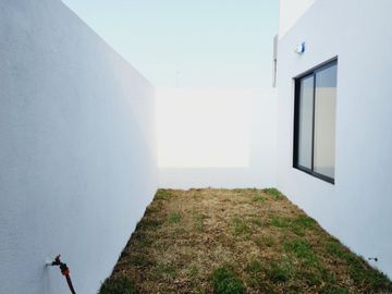 CASA EN VENTA con recamara en planta baja Fraccionamiento LOMAS DEL DORADO