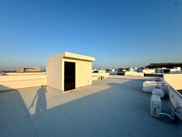 Casa en VENTA en LOMAS DEL DORADO