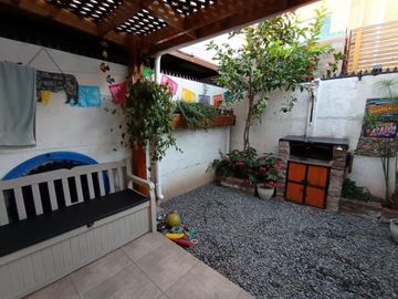 CASA EN BARRIO CONSOLIDADO Y SEGURO